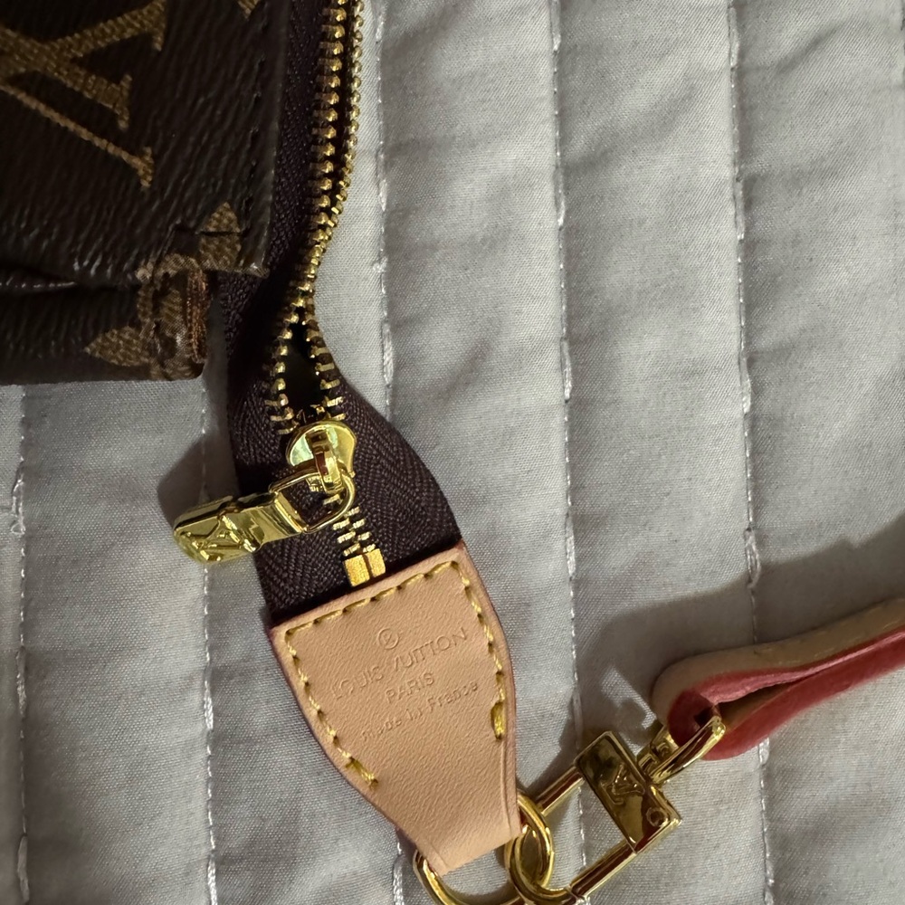 Louis Vuitton Brown Monogram Crossbody Bag - Picture 2 of 4